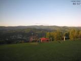 19 : 56