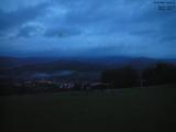 05 : 48