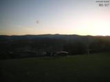 06 : 32