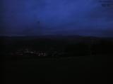 06 : 00