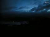 06 : 00