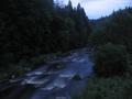 22 : 00