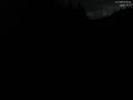 01 : 52