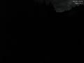 02 : 00