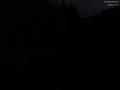 03 : 04