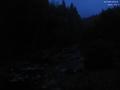 22 : 04