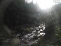 08 : 16