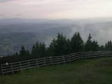 19 : 57