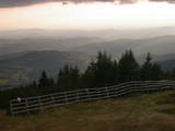 18 : 33