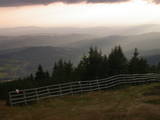 18 : 37