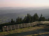19 : 57