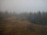 09 : 30