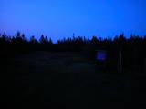 22 : 02