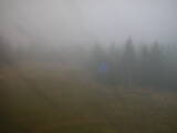 09 : 30
