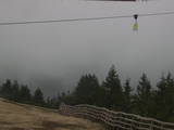 13 : 00