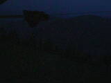 22 : 04