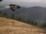17 : 44