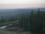 06 : 00