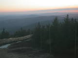 19 : 56