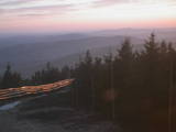 19 : 56