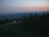 22 : 04