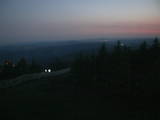22 : 08