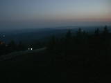 22 : 08