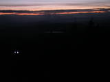 19 : 00