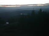 19 : 04