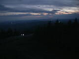 22 : 00