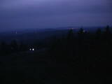 22 : 00