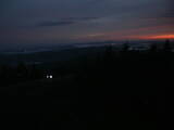22 : 08