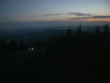 22 : 00