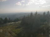 18 : 44