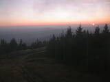 19 : 16