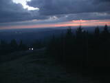 19 : 44