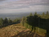 08 : 00