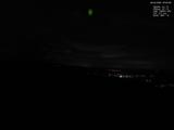03 : 32