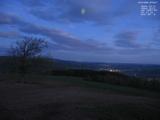 04 : 44