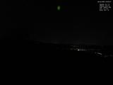 03 : 00
