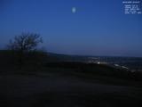 04 : 32