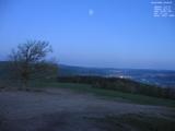04 : 40