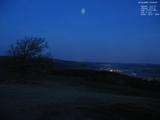 04 : 32