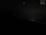 03 : 00