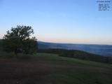 06 : 00