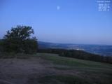 03 : 40