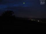03 : 32