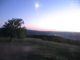 22 : 04
