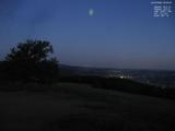 03 : 32