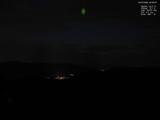 22 : 56